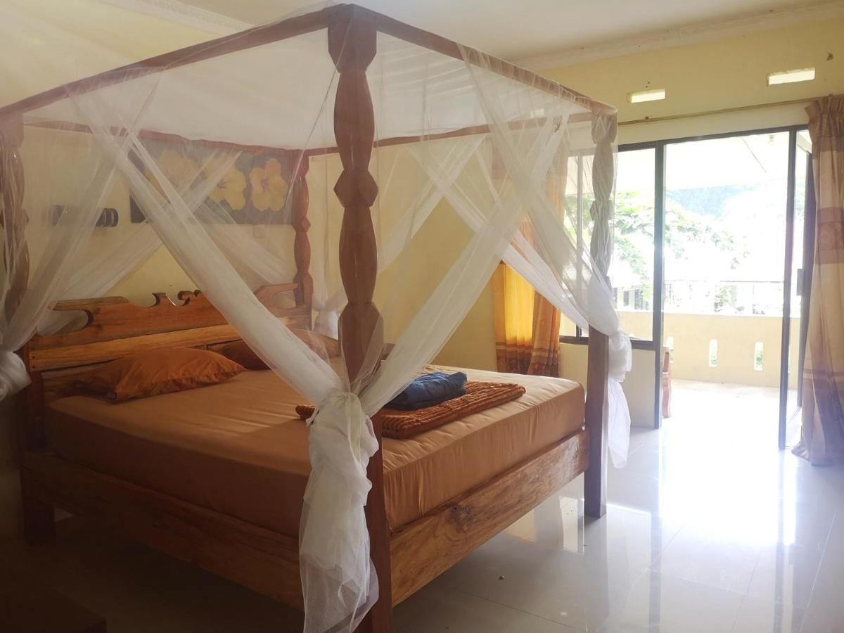 Wisma Leuser Sibayak Bukit Lawang Exterior foto